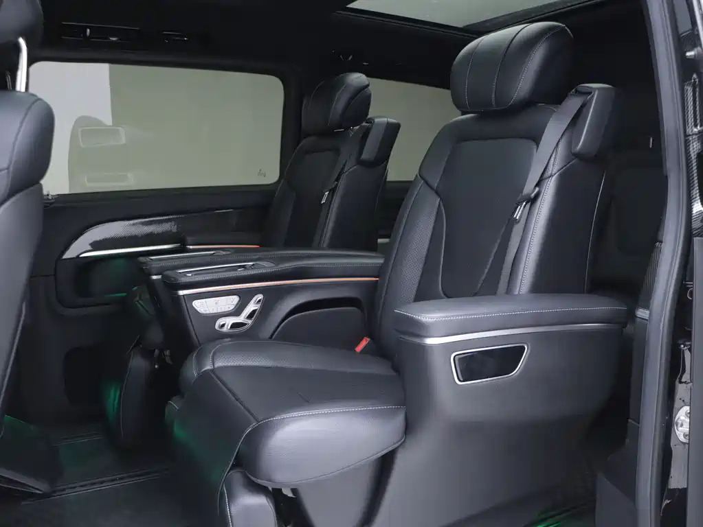 MERCEDES-BENZ V CLASS