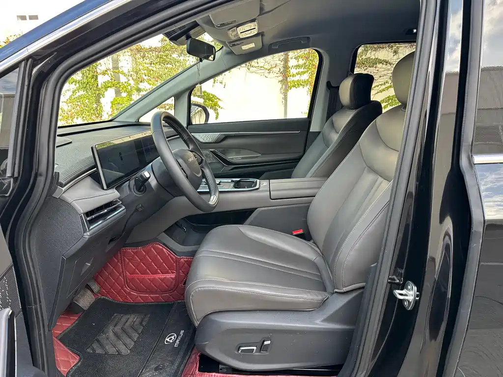 SAIC MAXUS EVERYONE 7