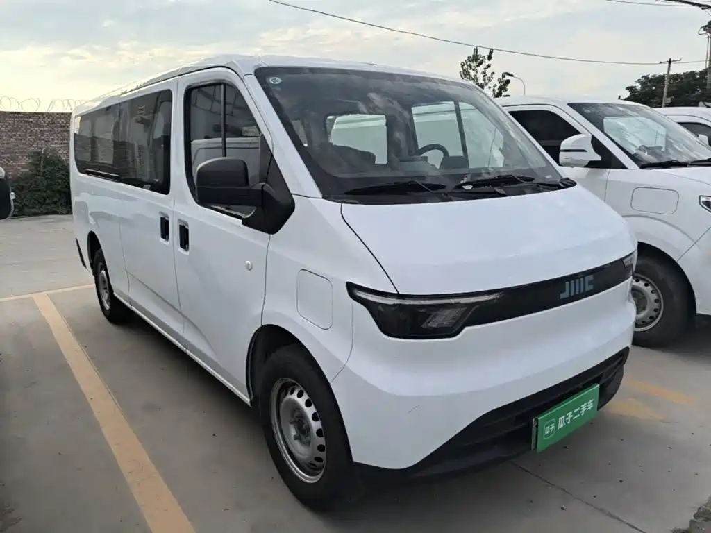 JMC E-Fushun — миниатюра 4