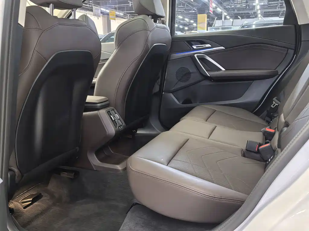BMW X1 — миниатюра 9