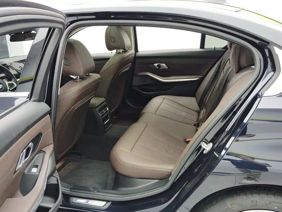 BMW 3 Series — миниатюра 11