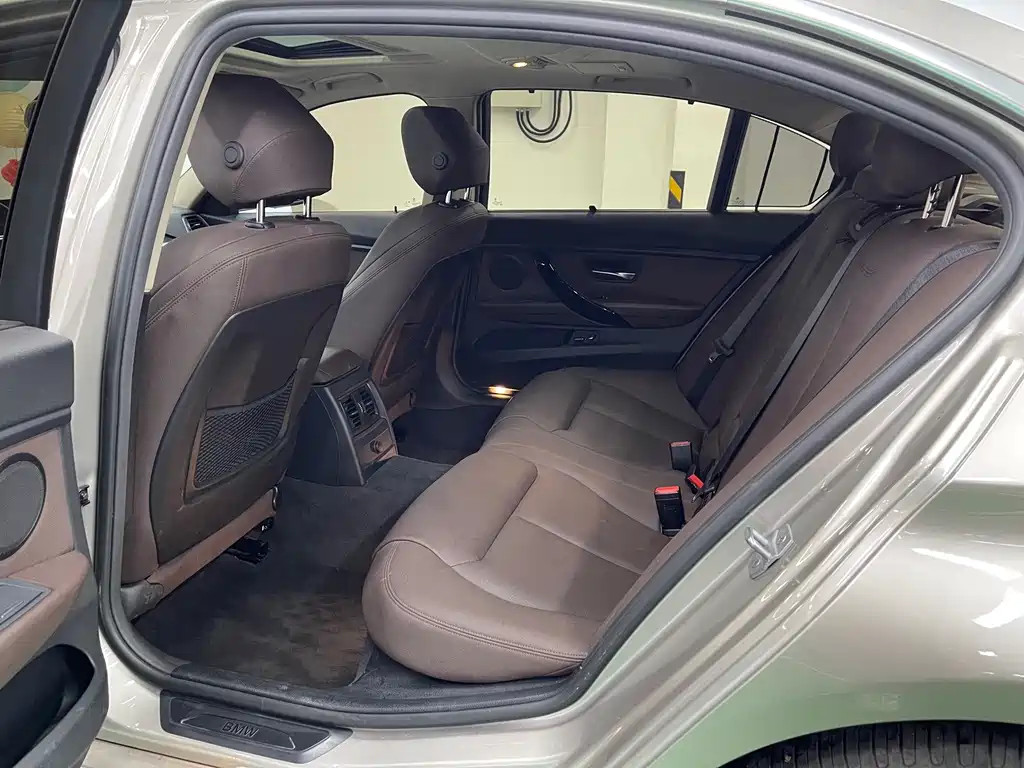 BMW 3 Series — миниатюра 9