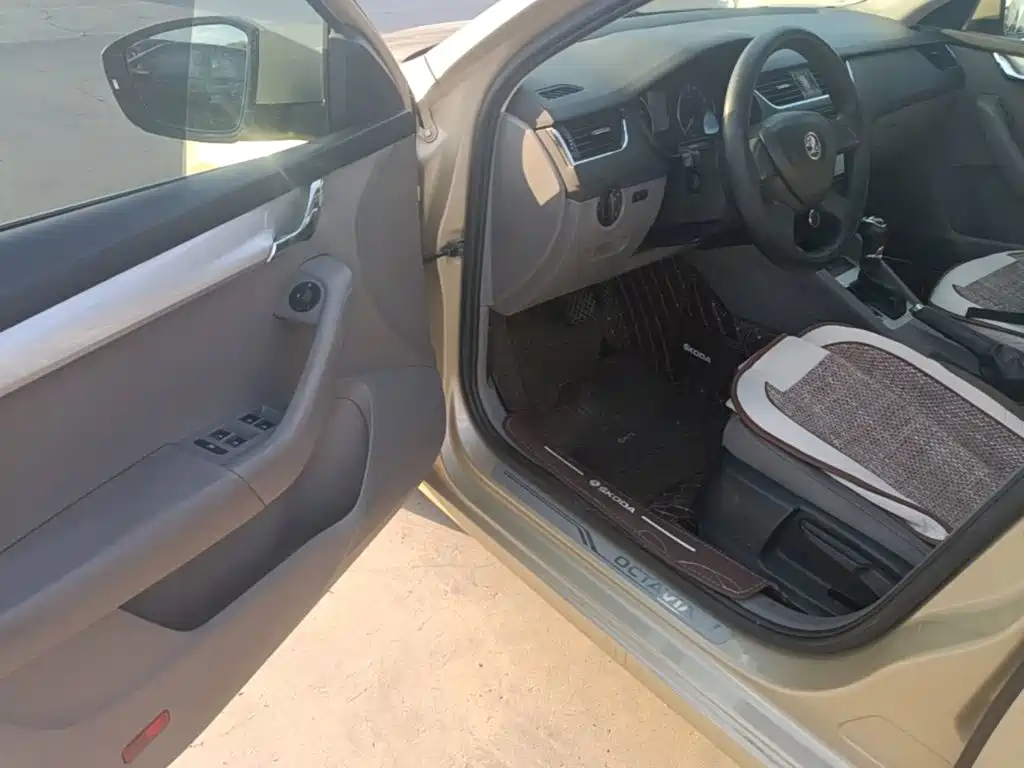 Skoda Octavia — миниатюра 16