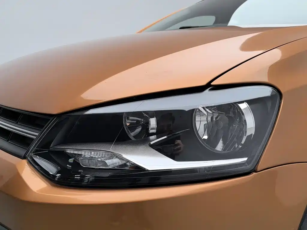 Volkswagen Polo — миниатюра 7