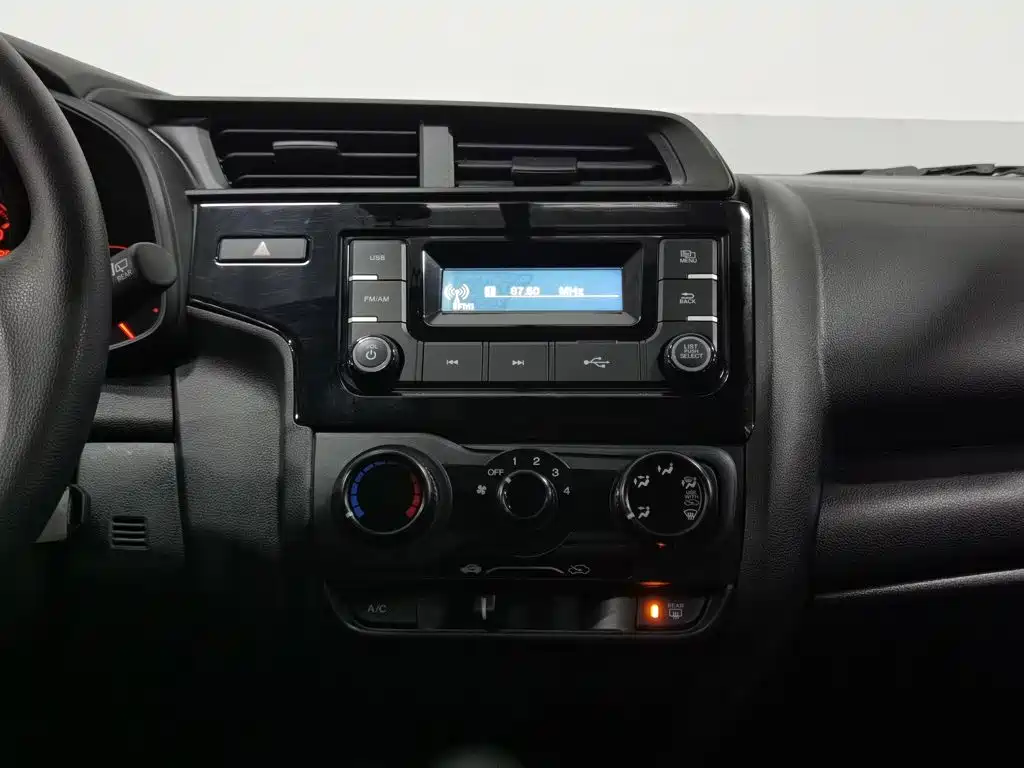 Honda Fit — миниатюра 12