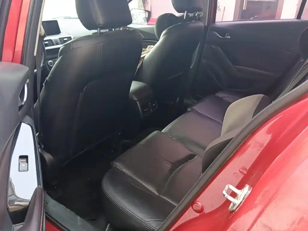 Mazda 3 Axela — миниатюра 17