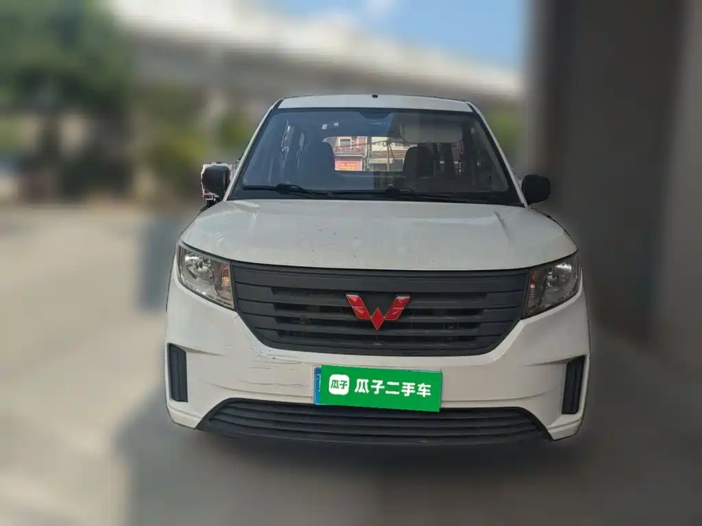 Wuling Hongguang PLUS — миниатюра 2