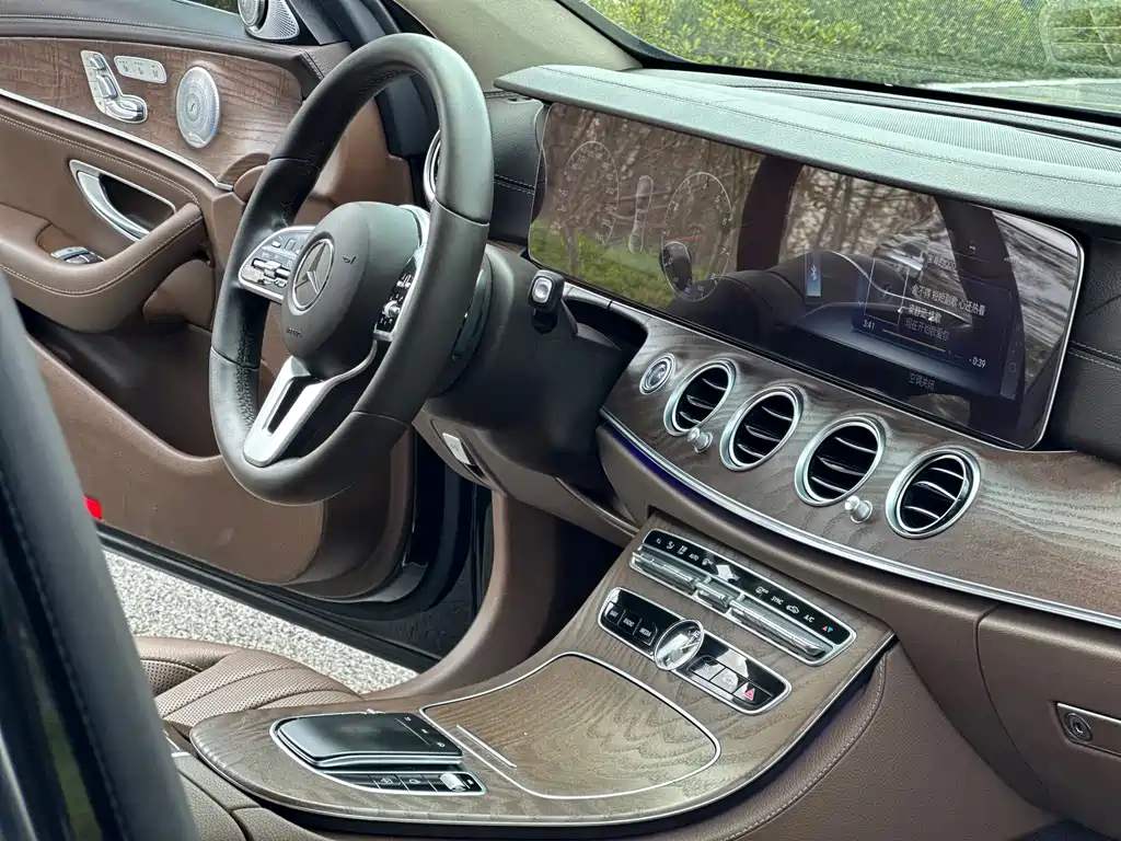 Mercedes-Benz E-Class E 2020 E 300 L