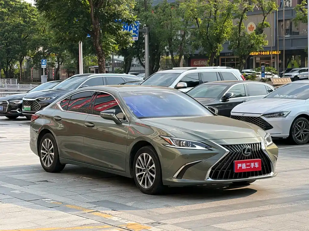 Lexus ES — миниатюра 3