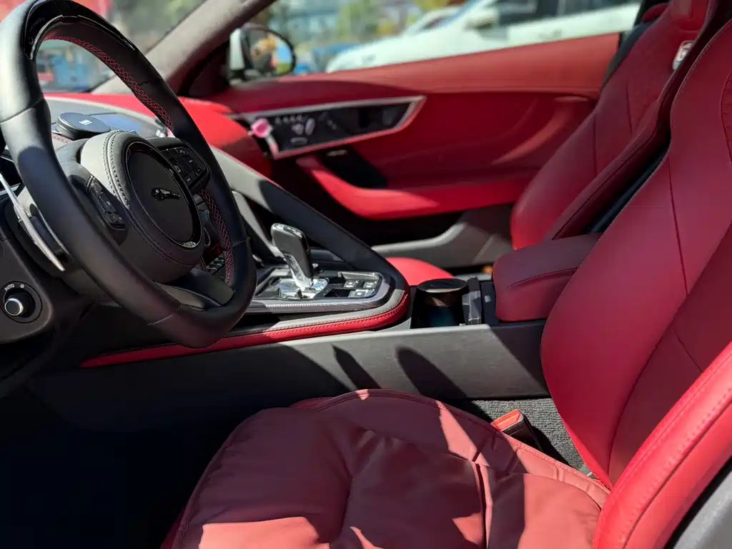 Jaguar F-TYPE — миниатюра 4