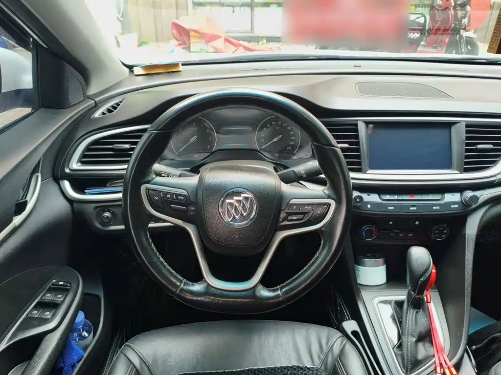 Buick Excelle — миниатюра 3