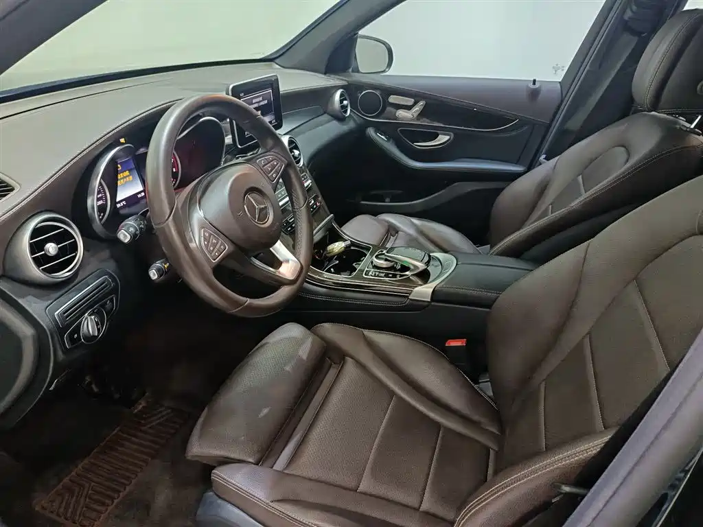 Mercedes-Benz GLC 2018 GLC 260 4MATIC
