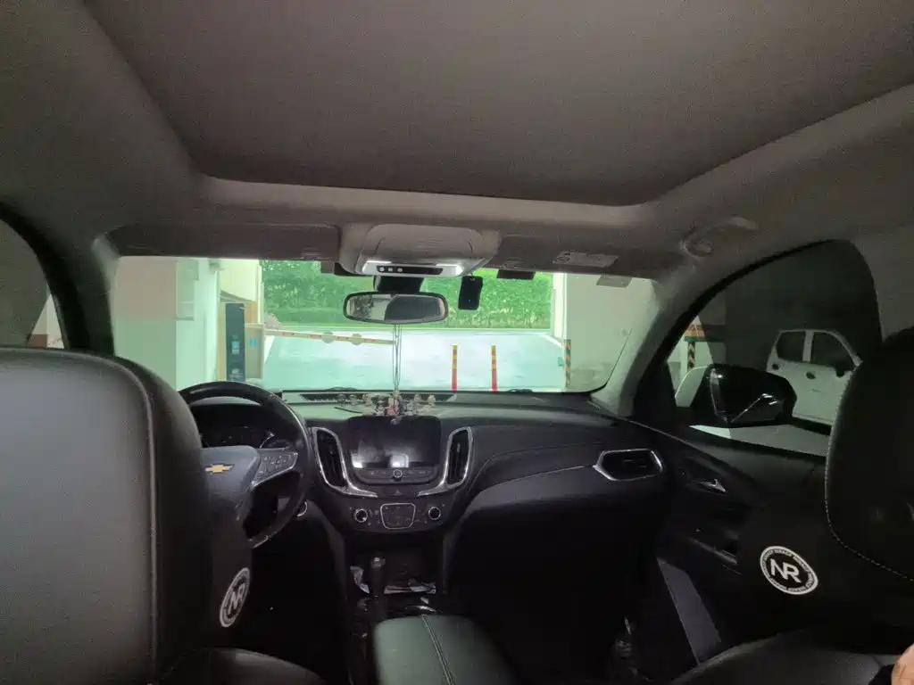 Chevrolet Equinox — миниатюра 14