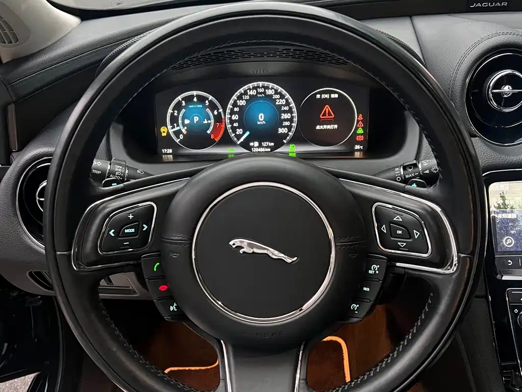 Jaguar XJ — миниатюра 7