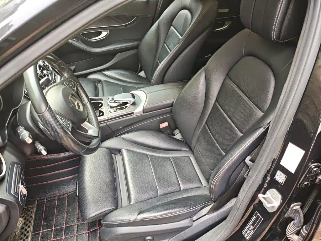 Mercedes-Benz C-Class — миниатюра 11