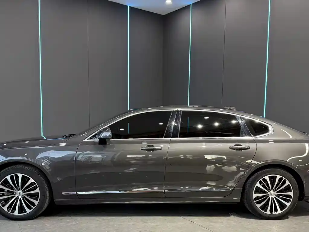Volvo S90 — миниатюра 4