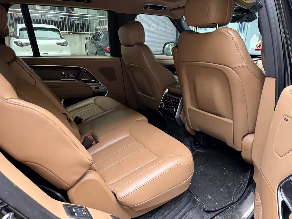 Land Rover Range Rover — миниатюра 12