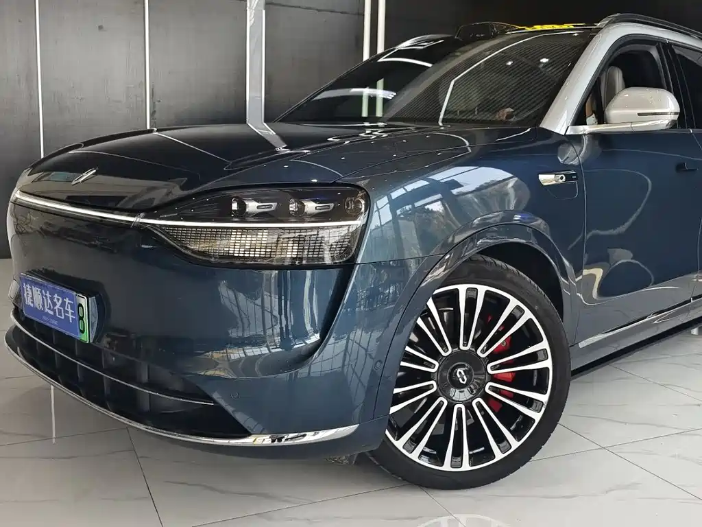 AITO ASK THE WORLD M9