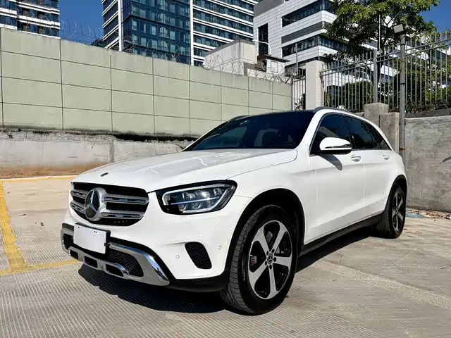 MERCEDES-BENZ GLC