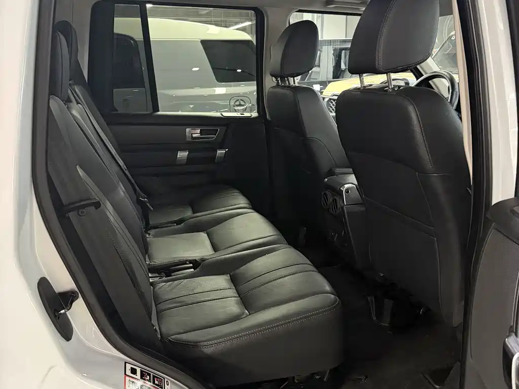 Land Rover Discovery — миниатюра 16