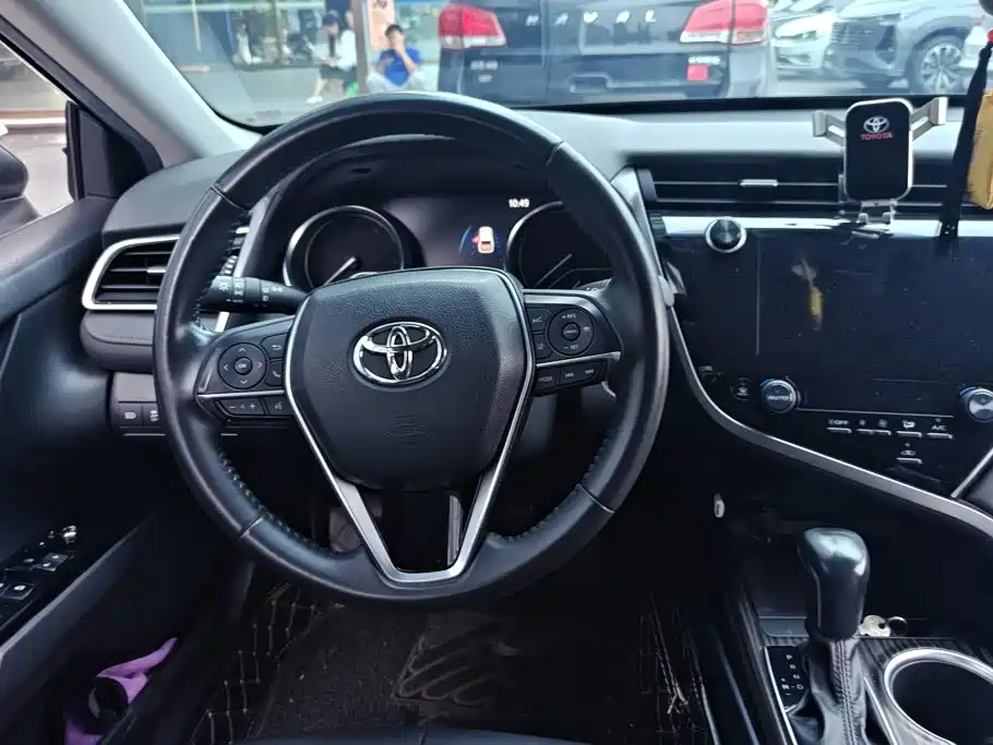 Toyota Camry — миниатюра 15