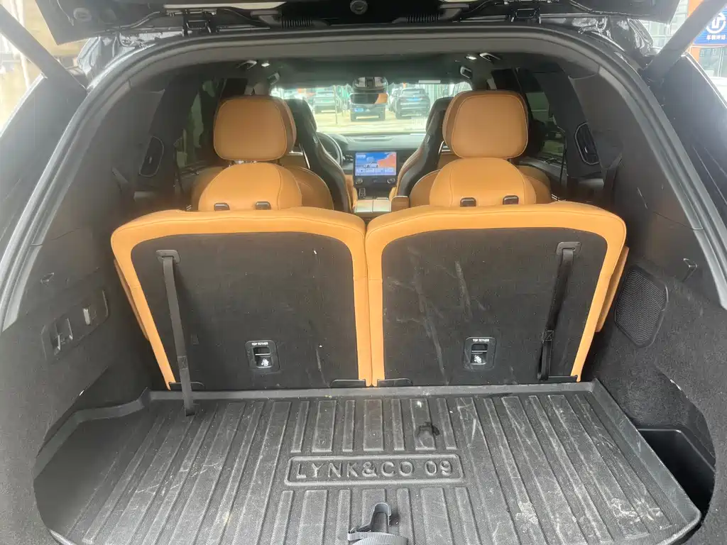 LYNK 09