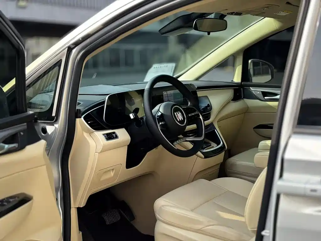 BUICK GL8 NEW ENERGY