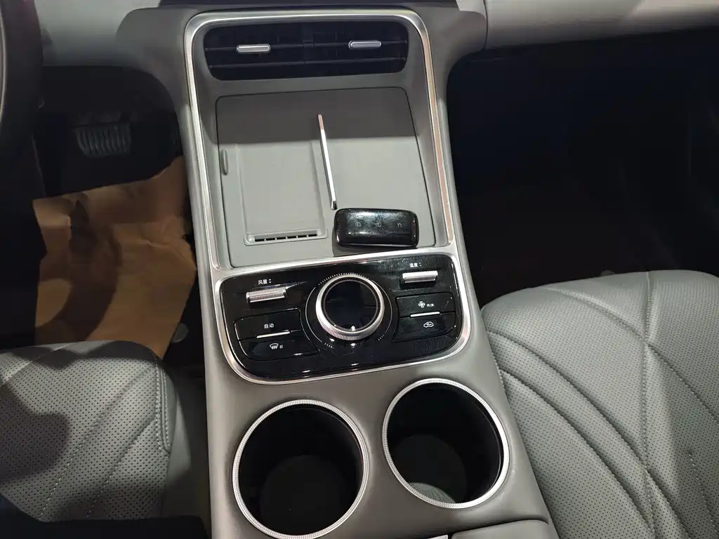 GEELY GALAXY GALAXY L6