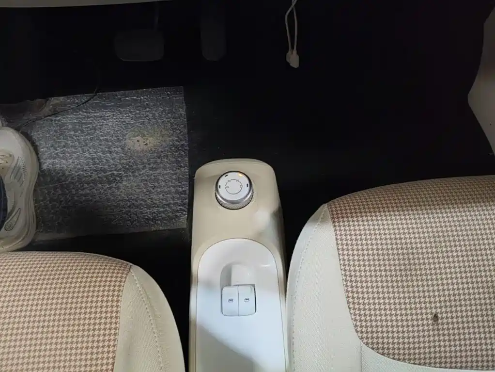 Wuling MINIEV — миниатюра 14