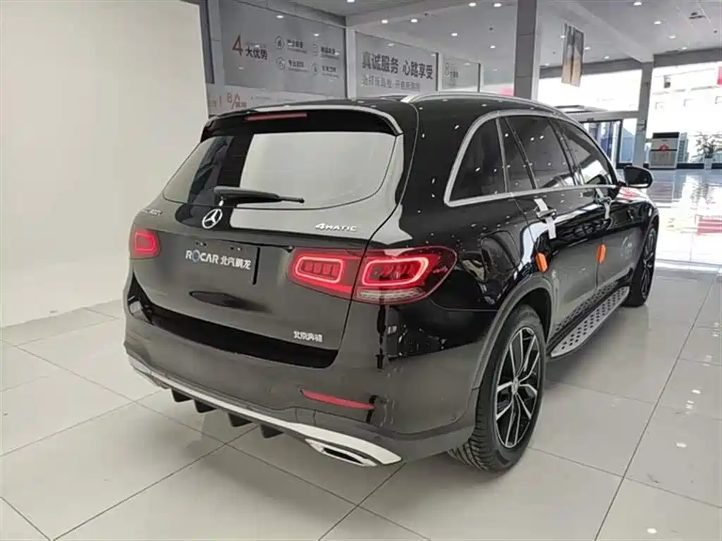 MERCEDES-BENZ GLC