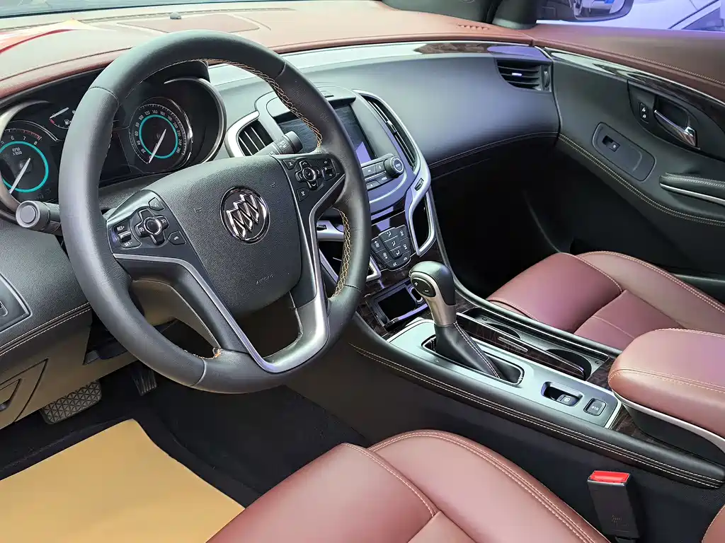 Buick LaCrosse — миниатюра 7