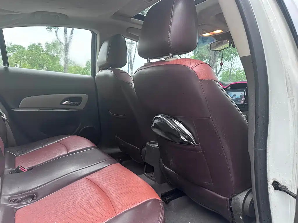 Chevrolet Cruze 2015 1.5L SE MT