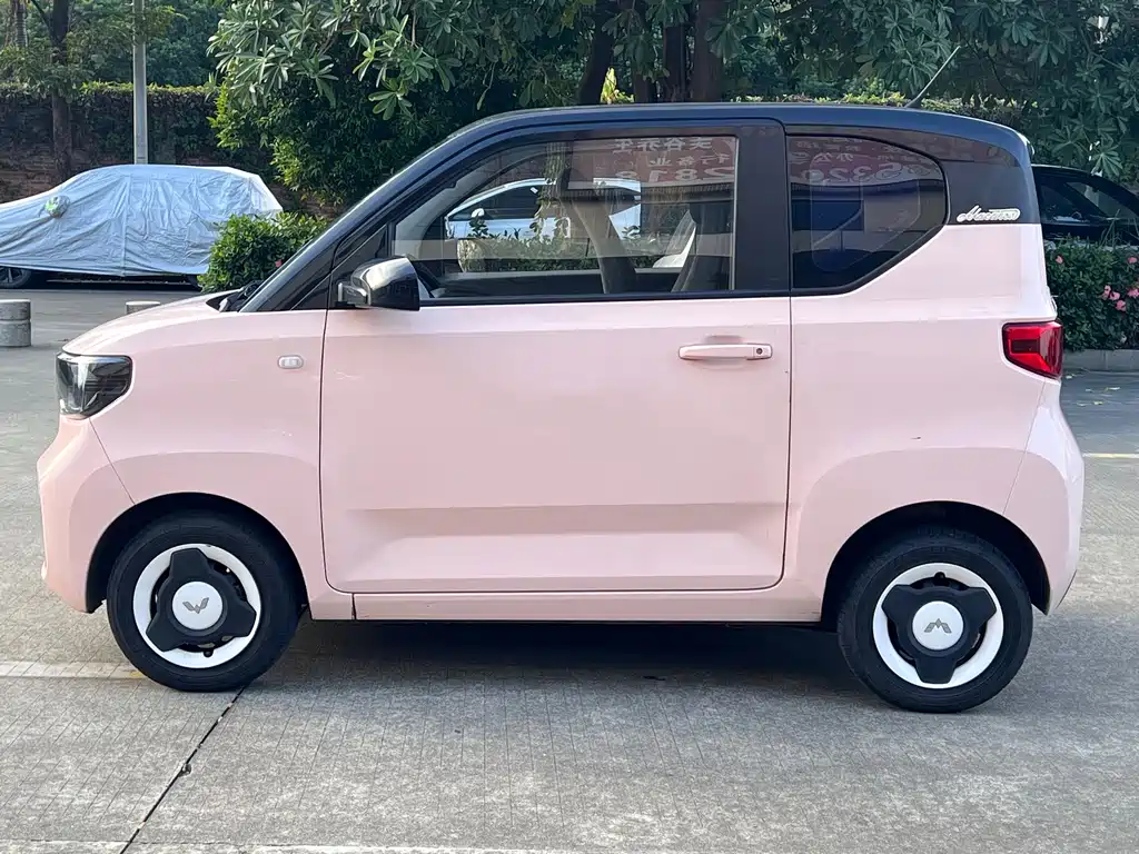 Wuling MINIEV — миниатюра 7