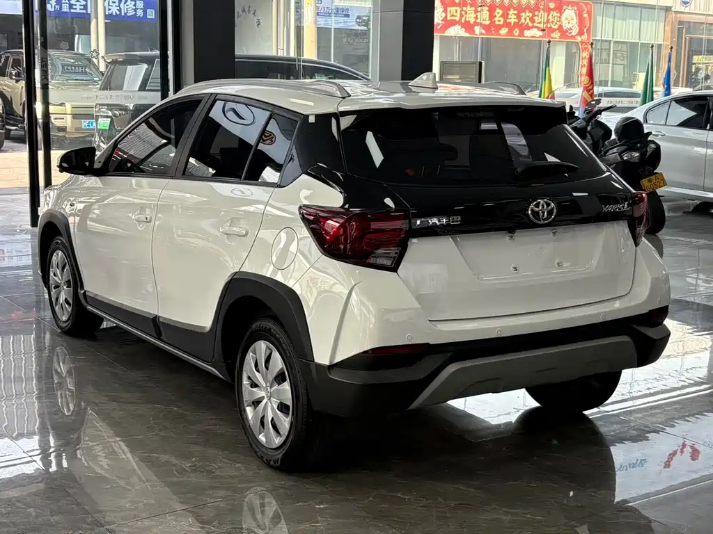 TOYOTA YARIS L ZHIXUAN