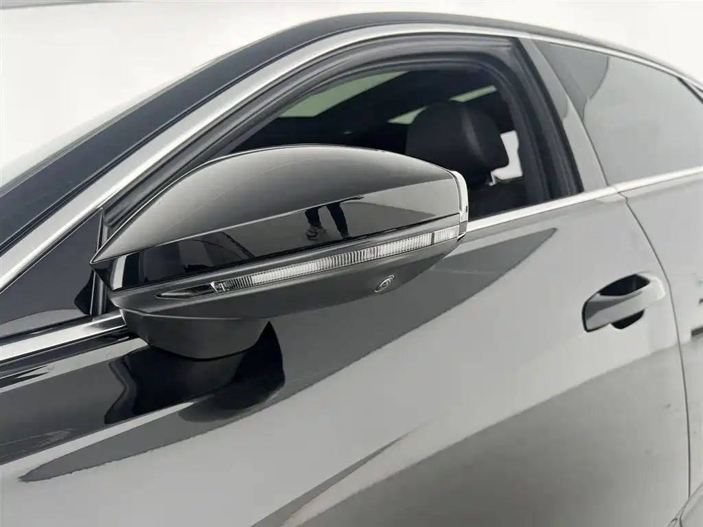 Audi A6L 2022 55 TFSI quattro Premium
