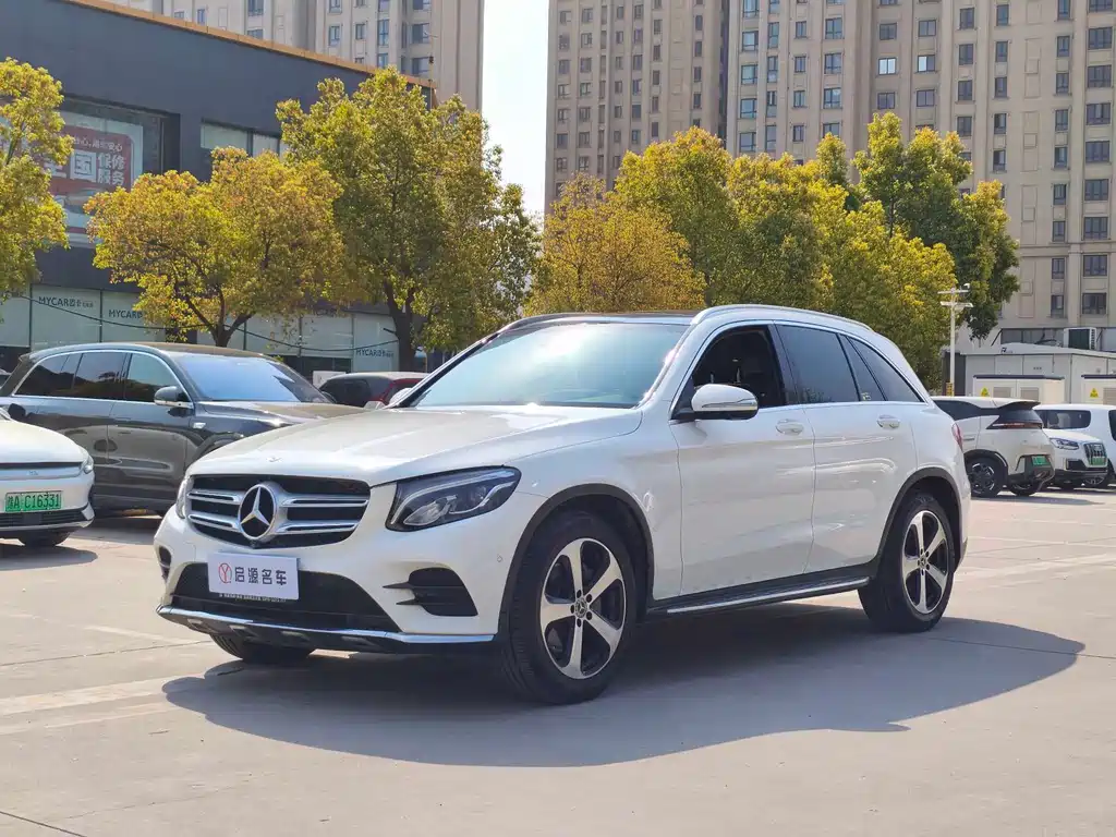 Mercedes-Benz GLC 2017 GLC 260 4MATIC Luxury