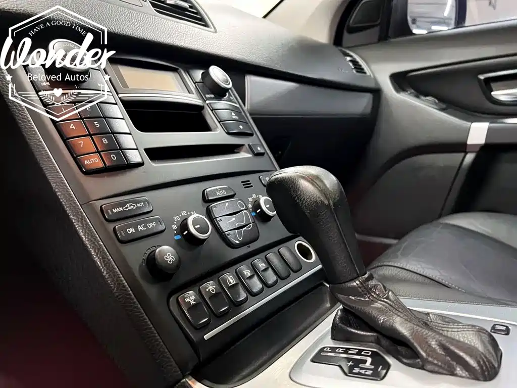 Volvo XC Classic — миниатюра 5