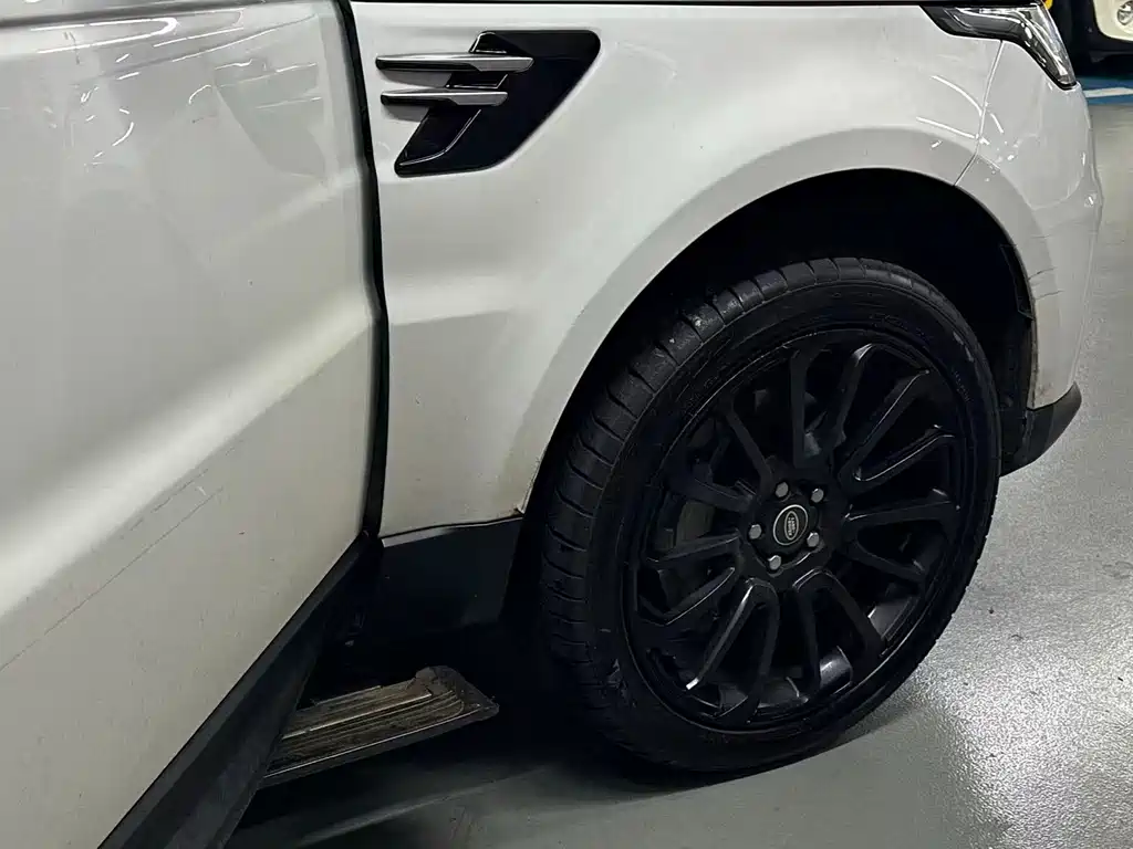Land Rover Sport — миниатюра 18