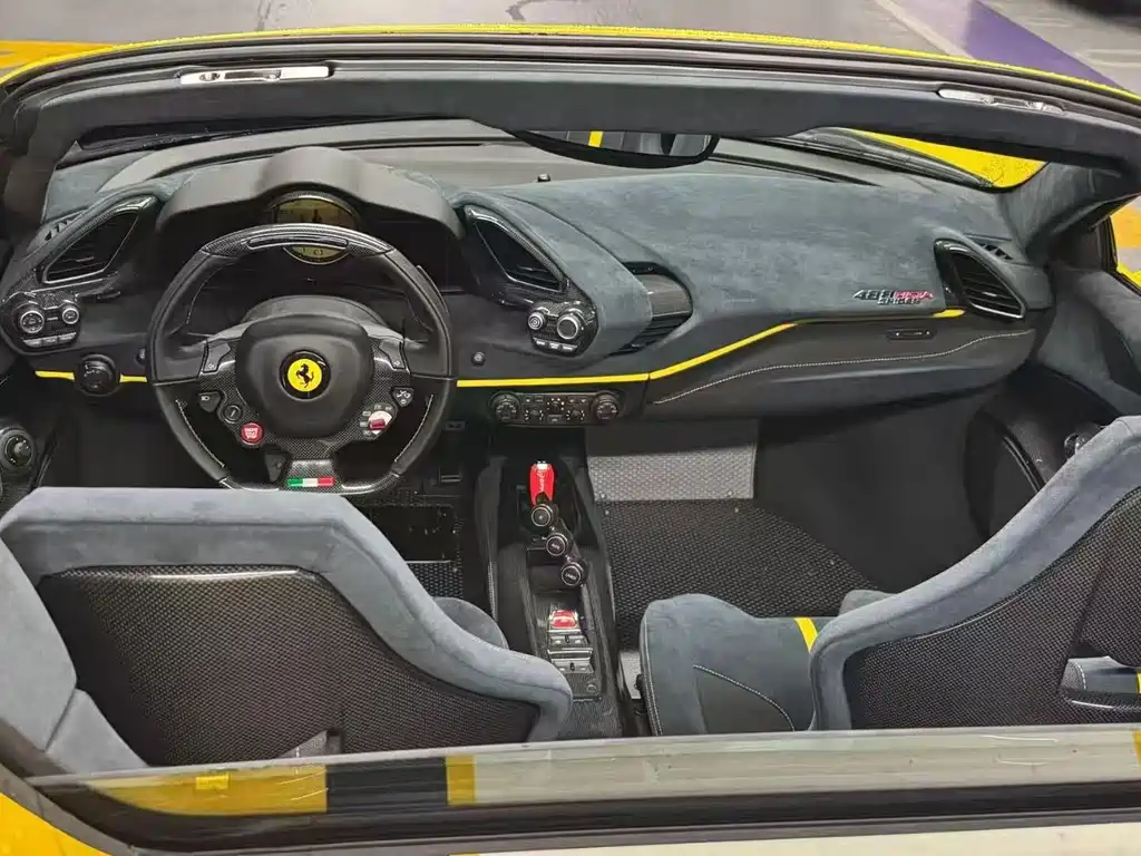 Ferrari 488 — миниатюра 5