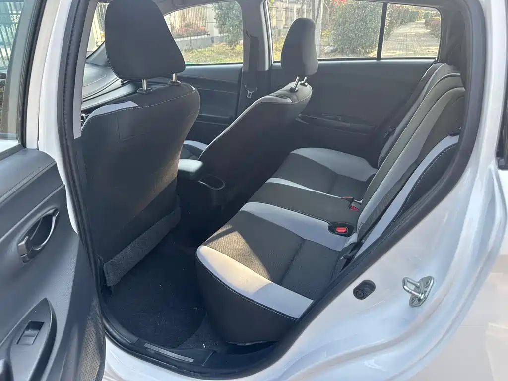 TOYOTA YARIS L ZHIXUAN