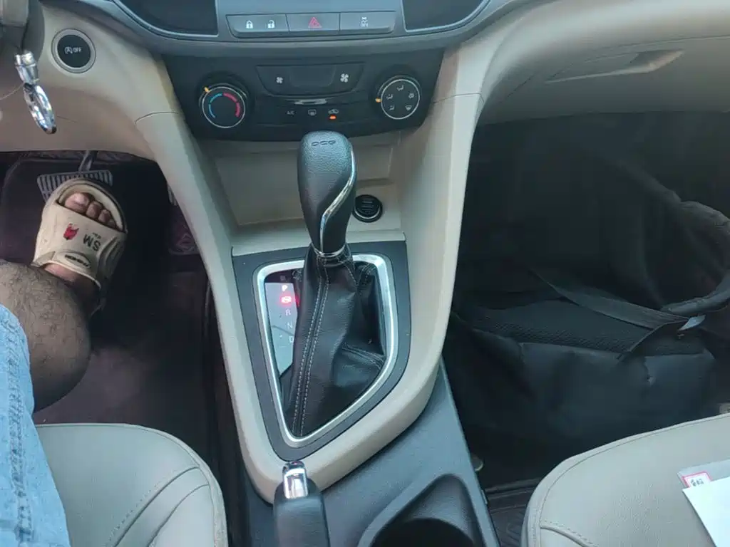 Buick Excelle — миниатюра 14