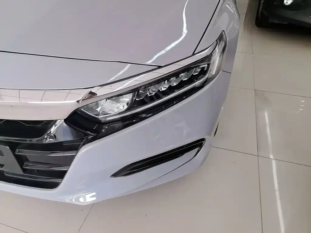 Honda Accord — миниатюра 24