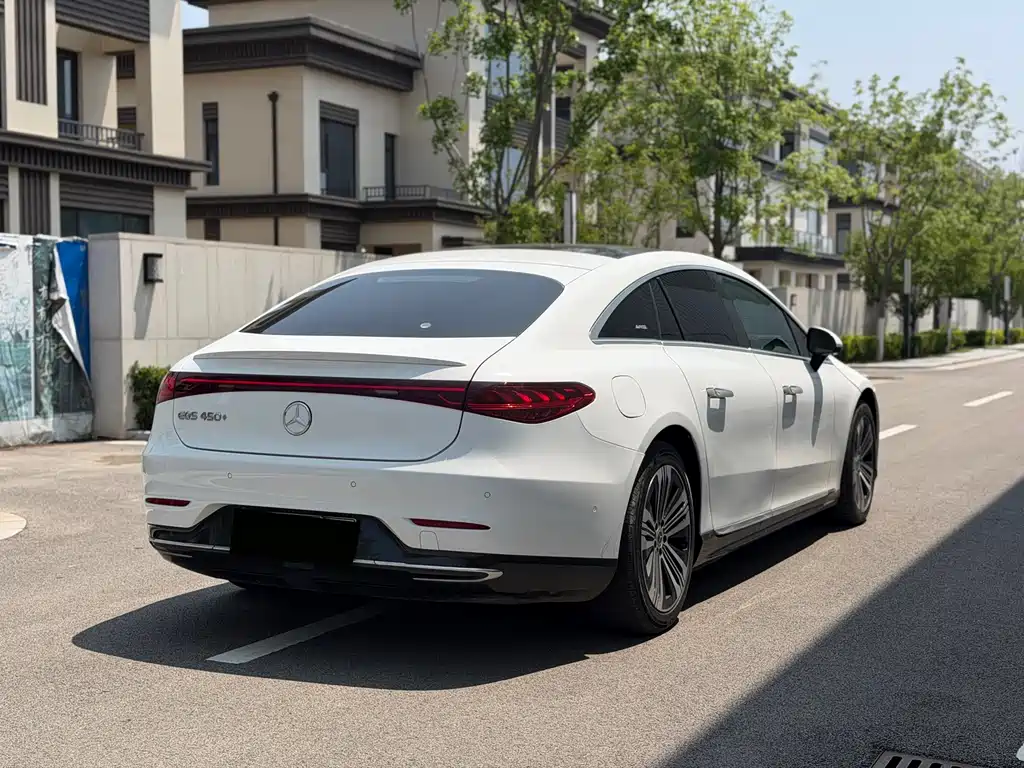 Mercedes-Benz EQS 2022 450+