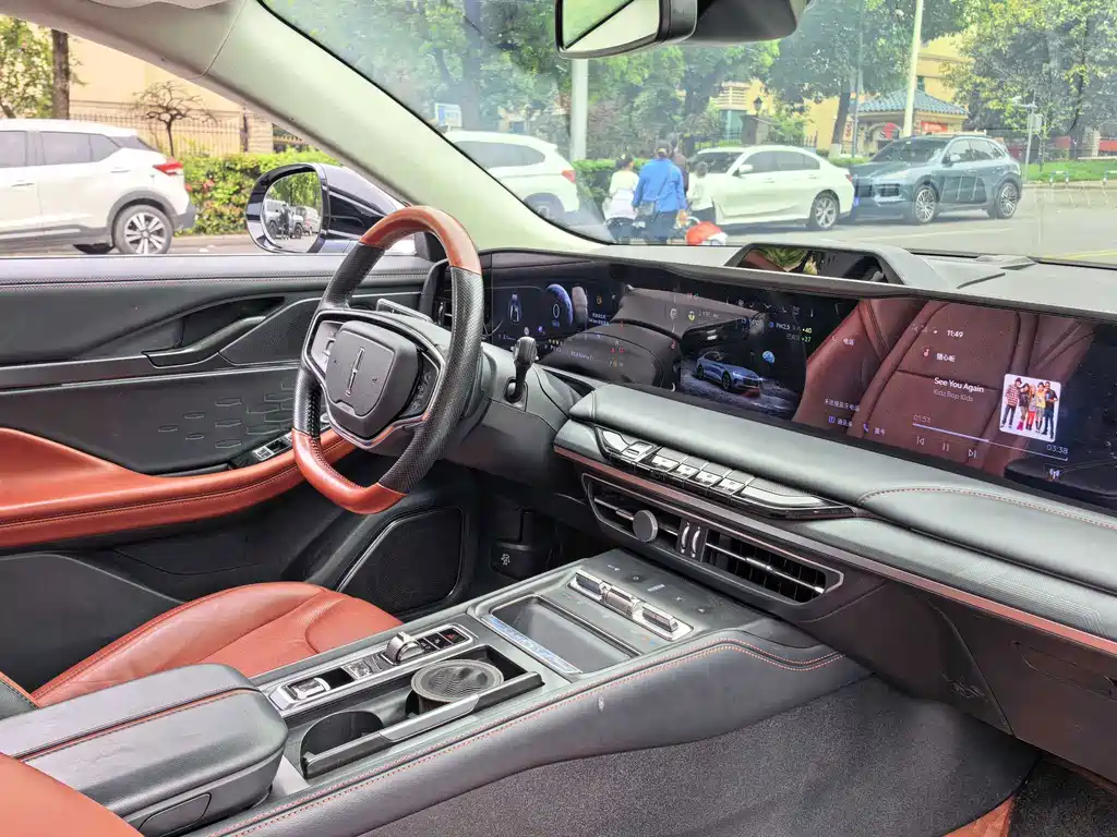 Lincoln Z — миниатюра 6
