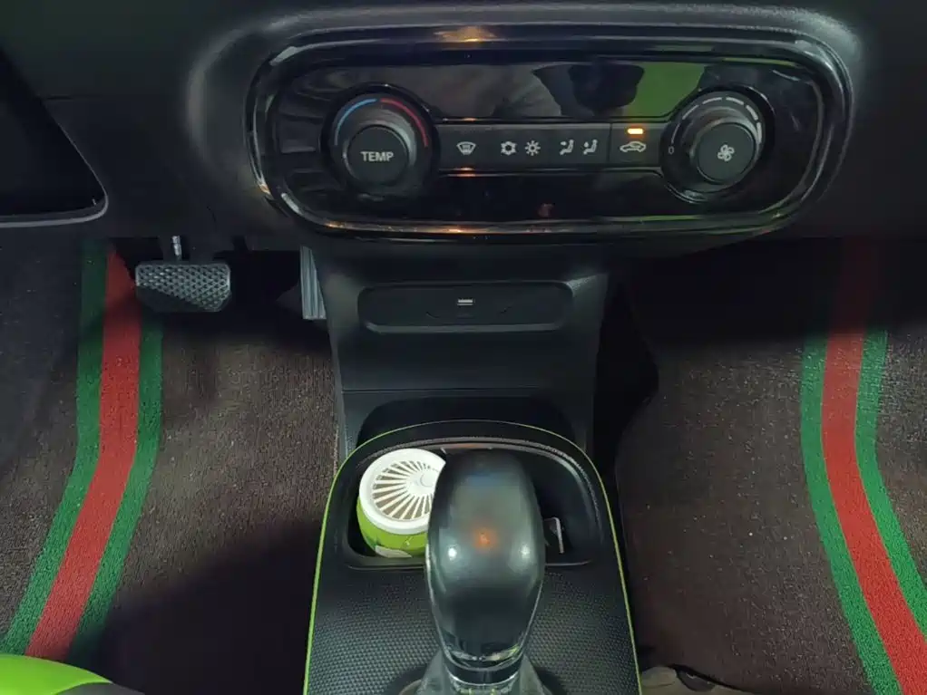 Roewe Clever — миниатюра 14