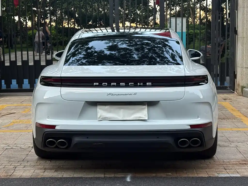 Porsche Panamera — миниатюра 6