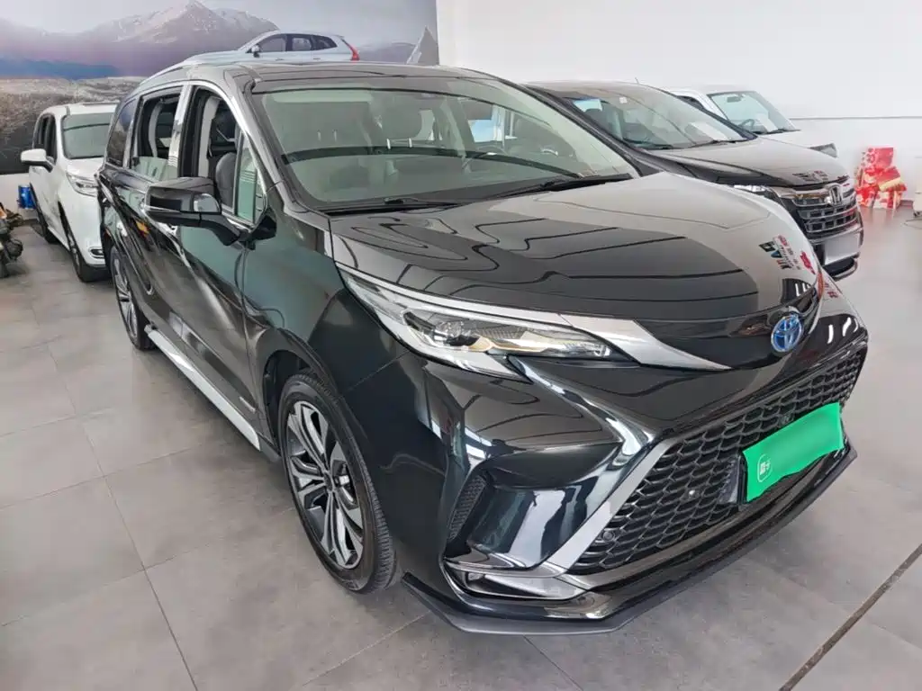 Toyota Granvia — миниатюра 4