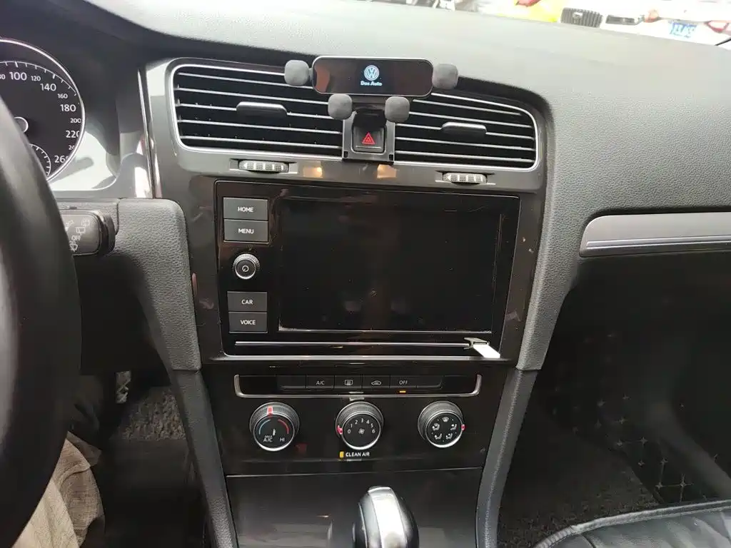Volkswagen Golf — миниатюра 14