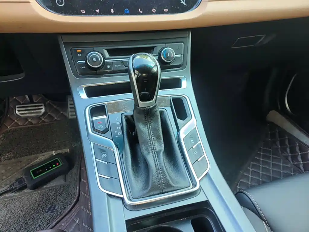 Geely Vision S1 — миниатюра 14