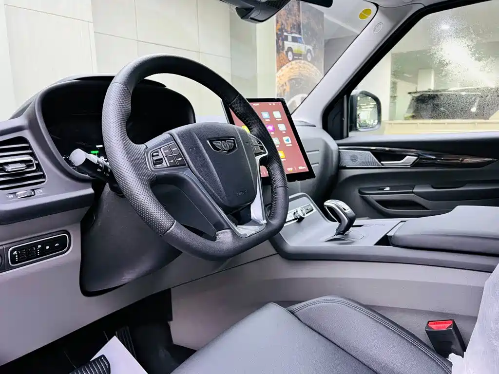 LEVC LEVC TX — миниатюра 7